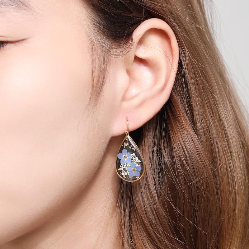 AUNTESIGN Store Forget-Me-Not and Queen Anne's Lace Pressed Wildflower Earrings | Pressed Flower Earrings | Handmade Drop and Dangle Earrings | Gift for Woman - Image 4